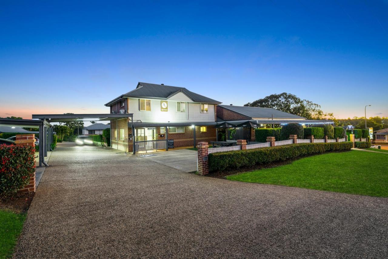 Ambassador On Ruthven Motel Toowoomba Luaran gambar