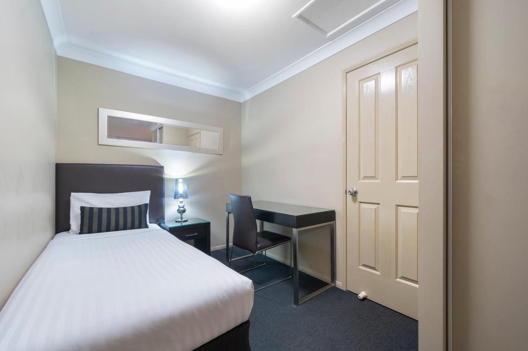 Ambassador On Ruthven Motel Toowoomba Bilik gambar